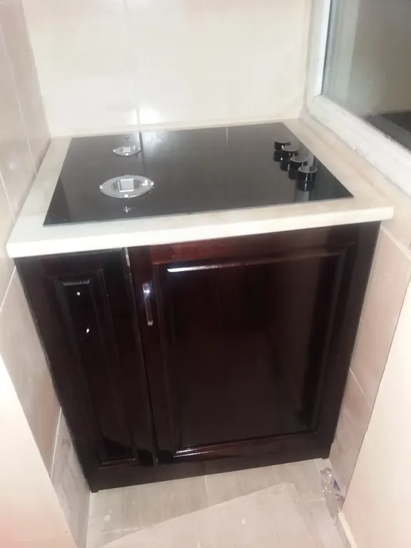 Кухненски шкаф за котлони